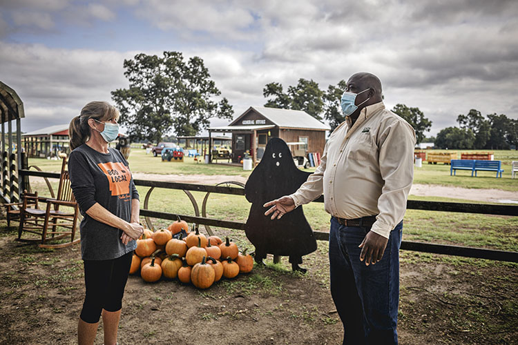 Katie Peebles talks to her local USDA expert. 